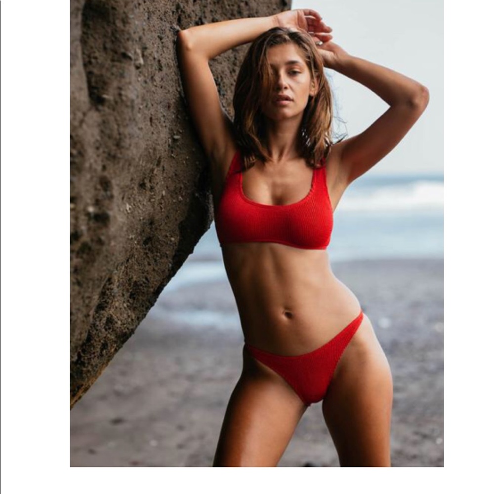 NWOT BOND-EYE BIKINI